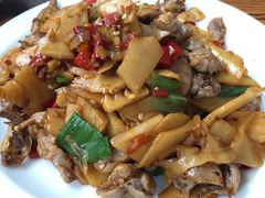 -牛八宝桂林米粉(八里庄店)