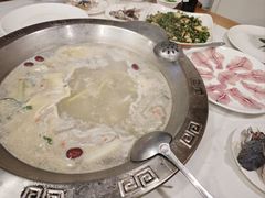 -颜氏双江清水鱼一养身火锅(磁器口店)