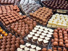 -Laderach 莱德拉(上海环贸iapm店)