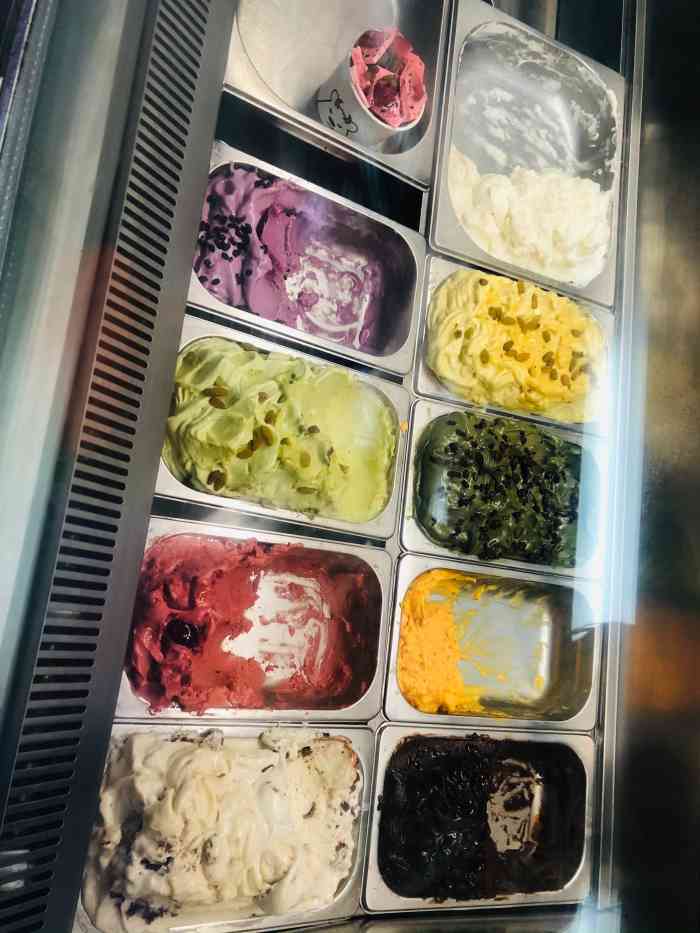 风魔炒冰第一家(步行街店)-"试问谁不喜欢冰冰凉凉的炒冰呢啊啊啊.