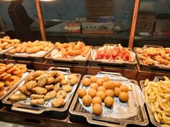 -锤头鲨毛肚海鲜烤肉自助餐厅(国购广场店)