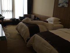 -珠海棕泉水疗酒店(拱北口岸高铁站店)