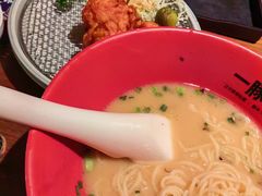 -一豚轩·烧鸟·豚骨拉面(五四路店)