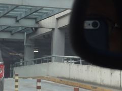 -虹桥火车站-停车场
