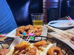 -UP嘻哈酒吧(粉巢店)