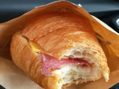 牛肉芝士羊角-瑞幸咖啡(文峰城市广场4F店)