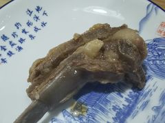 手抓羊排-新疆食府(华龙店)