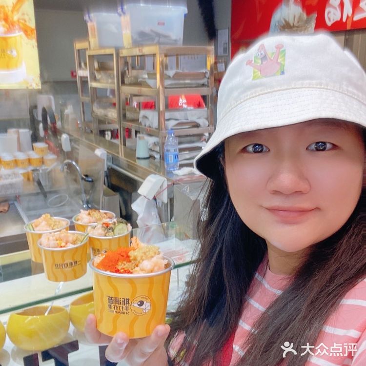 深圳美食[调皮]火遍广州的斯润普手打虾滑来深圳啦[加油]