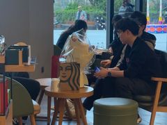 -星巴克臻选(郑州中原万达店)