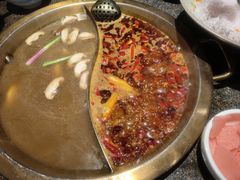 -小天鹅火锅·一线江景洪鼎旗舰店(洪崖洞店)