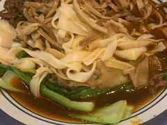 -霸蛮湖南菜·牛肉粉(荣京西街店)