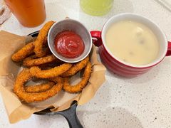 -必胜客(WOW阿罗海店)