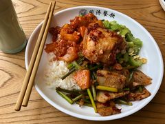 -同济大学本部学苑饮食广场