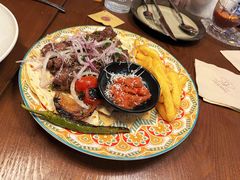 土耳其牛肉混盘-Uncle Kosto科斯托·中东菜