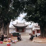 大理蝴蝶泉边，天下白族第一村，著名的扎染之乡