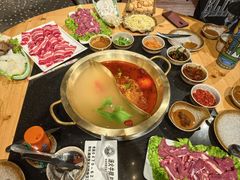 -顶顶汤火牛排火锅·经典铜锅涮肉