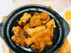 鲍汁鳕鱼膠猪手煲-禄興記香港大排档(歌斐中心店)