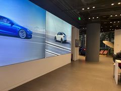-TESLA 特斯拉(上海太古汇体验店)