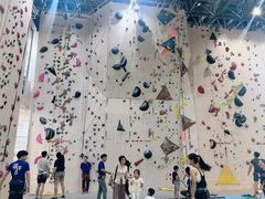-锐菲特游泳体育健身中心(滨江店)