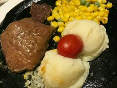 -豪客来牛排(中央花苑店)