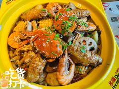 -多嘴超级肉蟹煲(杉杉国潮主题店)