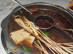 -佰人王串串香火锅(洋珠巷店)