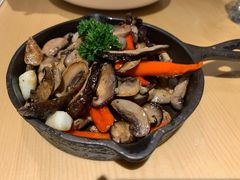 橄榄油香煎蘑菇-TIAGO HOME KITCHEN(王府中环店)