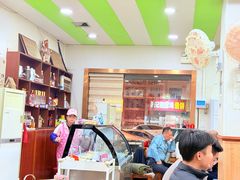 -正宗开封黄家灌汤小笼包子