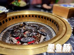 -山川小町·极番烧肉(新地假日广场店)