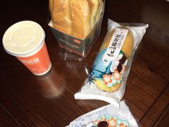 -华荣西饼屋(榕江店)