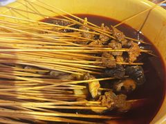 -拈签一笑黄牛肉辣卤串串