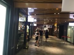 -砂之船奥莱(南京江宁店)