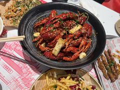 -肥肥虾庄·金牌油焖大虾(杨园滨江时代walk店)