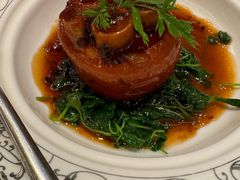 梅干菜焖猪脚圈(位)-扬州香格里拉·香宫中餐厅