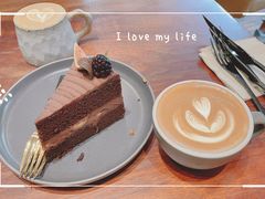 无花果法芙娜巧克力蛋糕-O'mills Sourdough Bakery&Bistro(永嘉路店)