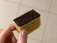 -上海哈尔滨食品厂(汇联商厦店)