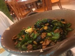 -丹江口渔村·湘味厨房(桃园店)