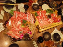 -我那覇豚肉店(カフーナ旭橋店)