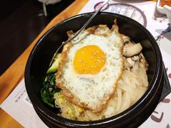 传统石锅拌饭-唯成•韩国炭火烤肉 유성고기