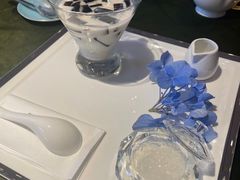 -燕庭·纯燕窝·甜品下午茶(南京西路店)