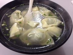 屋里香鸡汤馄饨-顶巧鸡汤馄饨(虹口总店)