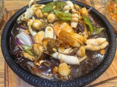铁板海味三鲜-小船渔村·大连菜(明泽街店)