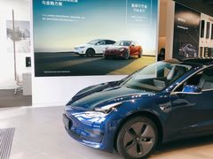 -TESLA 特斯拉(上海太古汇体验店)