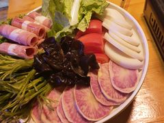 素菜拼盘-民食香·腊排骨野生菌美食(木府店)