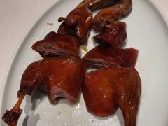 港式烤乳鸭-东富酒家(龙湖西溪天街店)