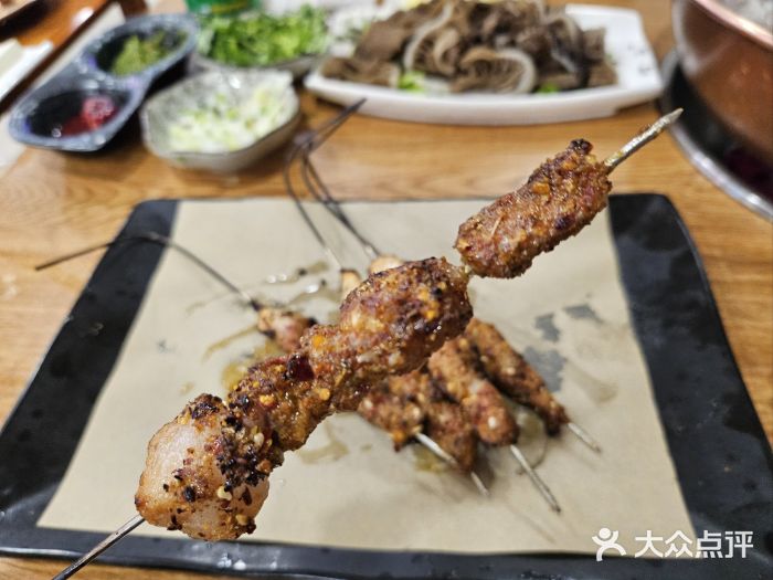 周嵘铜火锅图片