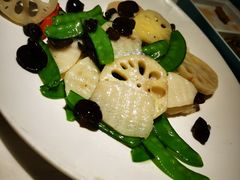 -荷塘秋月·本帮江浙菜(国权路店)