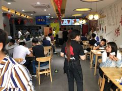 大堂-金诚张妈妈羊汤·驴肉火烧(旧宫佳和园店)