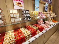 -好利来(鞍山家乐福店)