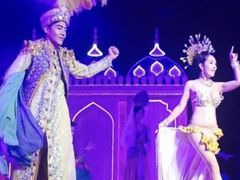 -金东尼人妖秀